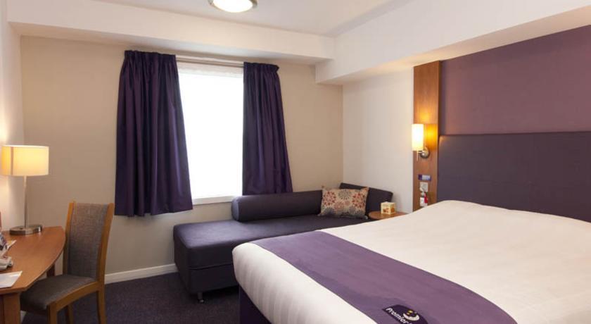 Premier Inn Stevenage Central Exterior foto