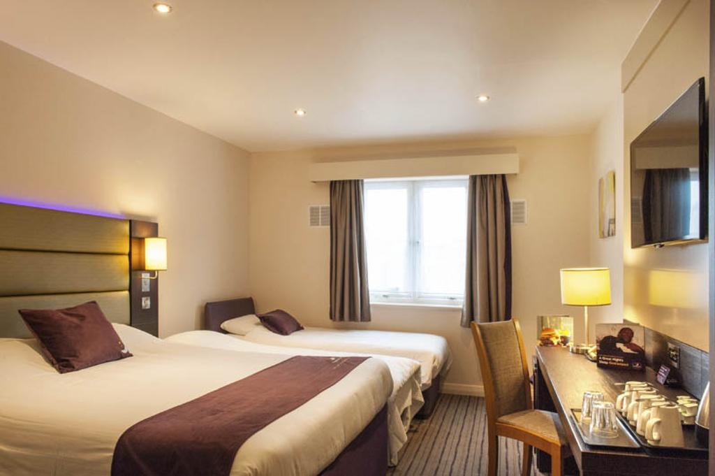 Premier Inn Stevenage Central Exterior foto