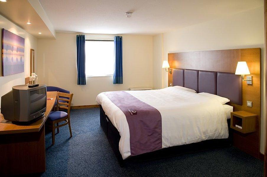Premier Inn Stevenage Central Exterior foto